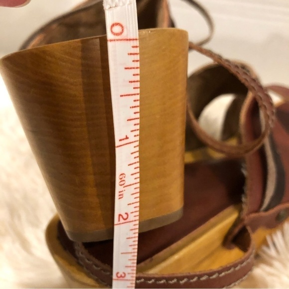 Olukai Kamola wooden clog sandal - Picture 11 of 12